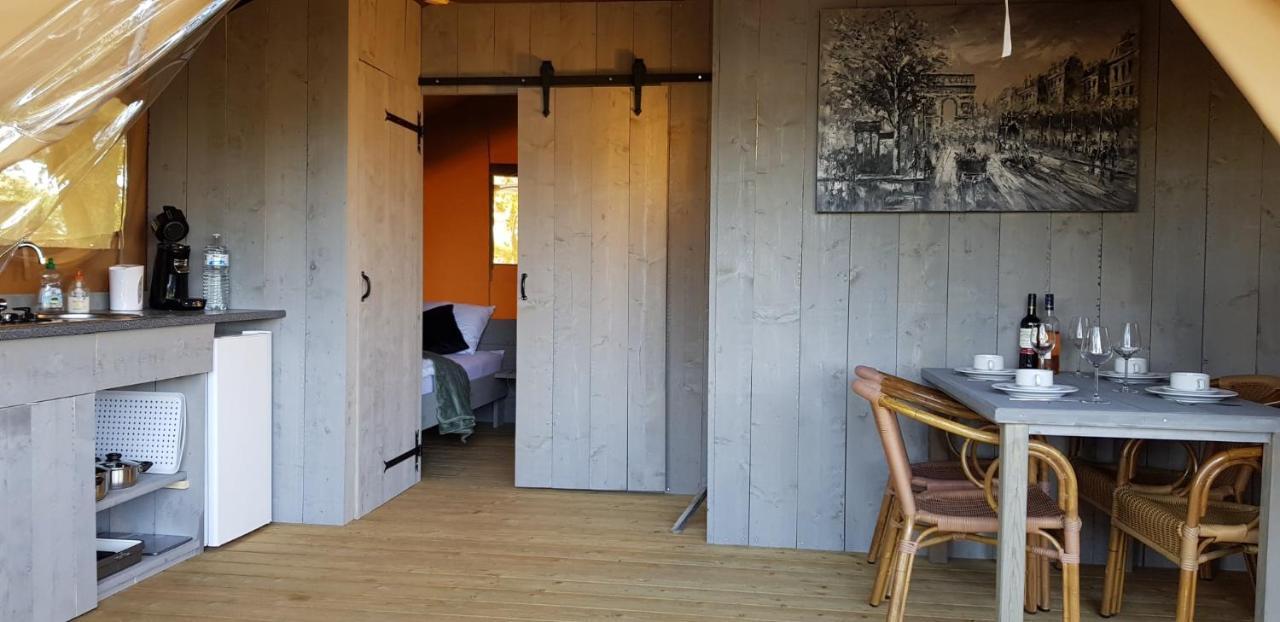 Glamping Les Arbres, Luxe Safaritent Met Zwembad Cronat Bagian luar foto